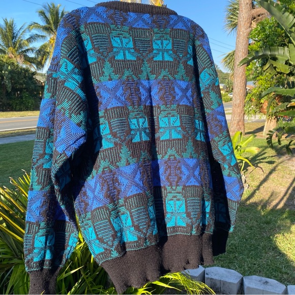 Vintage Sweater XL Uniform Code - Picture 3 of 3